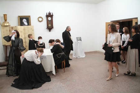 Image gallery image